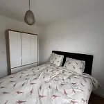 Cozy 1-Bedroom Apartment Near The Beach In Ostend T59