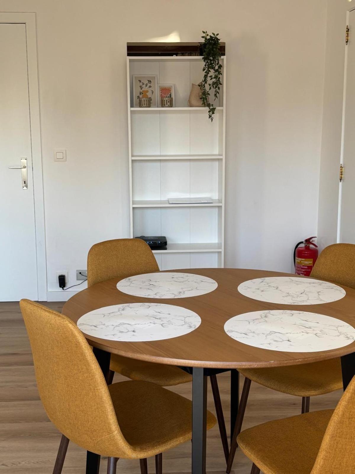 Cozy 1-bedroom Near The In T59